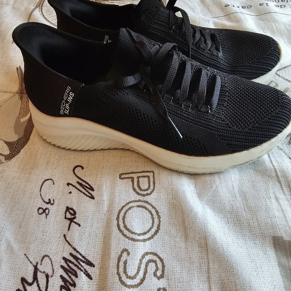 Skechers Slip-Ins size 5.5